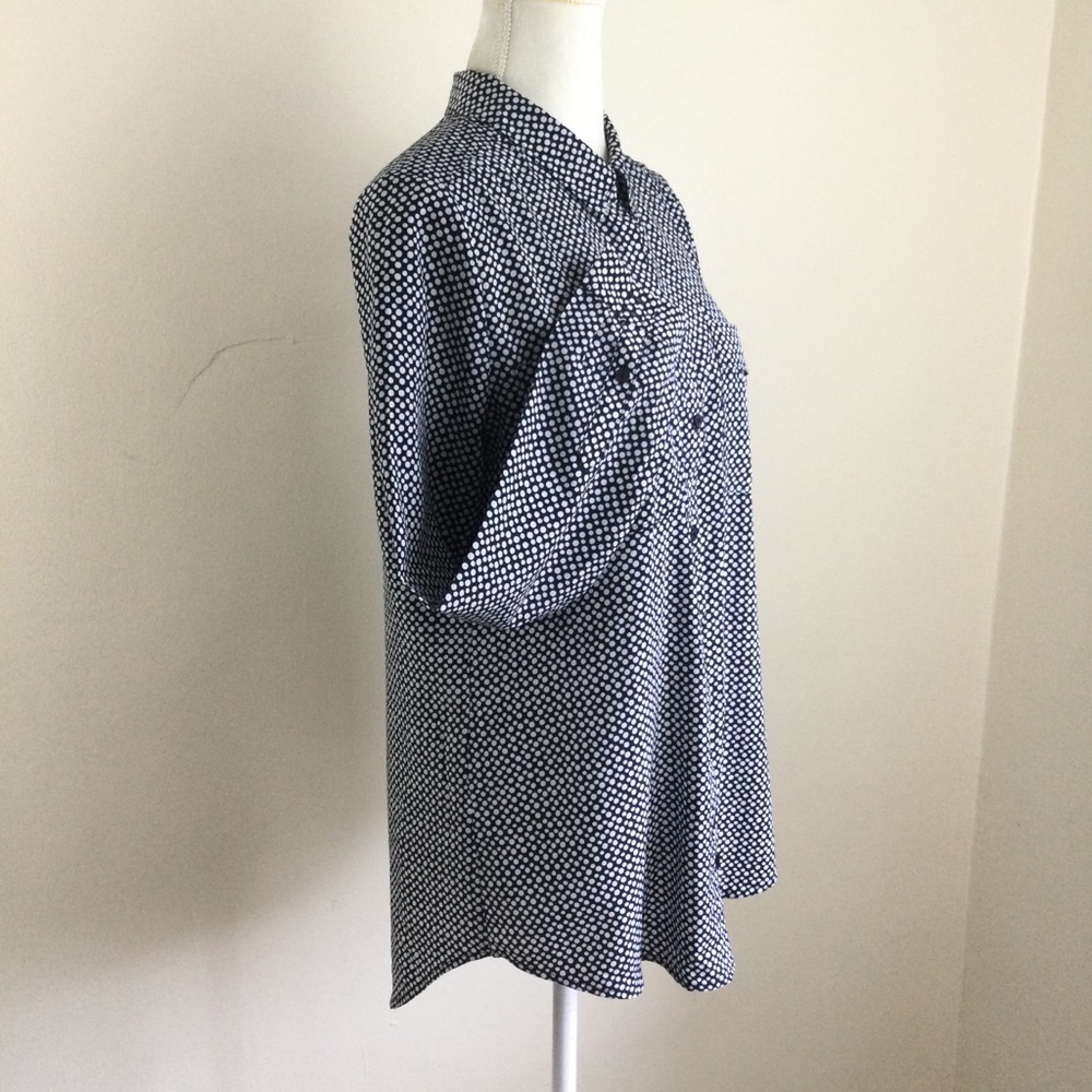 Liz Claiborne Black and White Blouse Button Down Shirt Medium - Picture 6 of 7